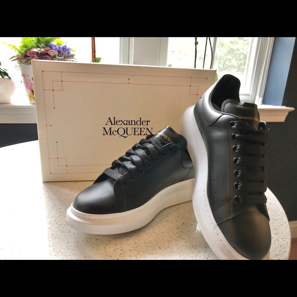Alexander McQueen Oversized Sneaker